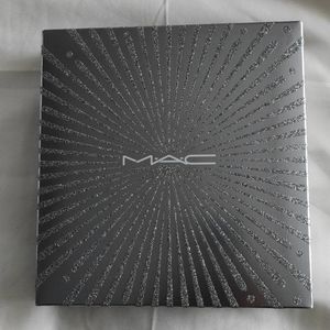 Mac Comestics Set